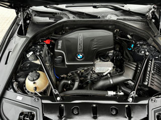 BMW 5 Series foto 13