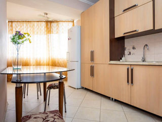 Apartament cu 2 camere, 72 m², Centru, Chișinău