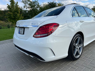 Mercedes C-Class foto 9