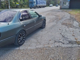 Nissan Primera foto 1