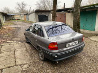 Opel Astra foto 9