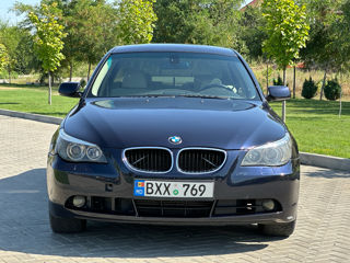 BMW 5 Series foto 2