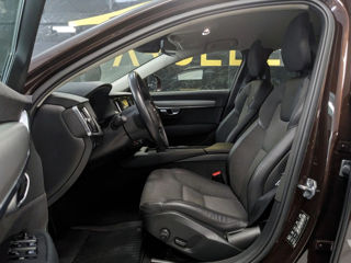 Volvo V90 Cross Country foto 8