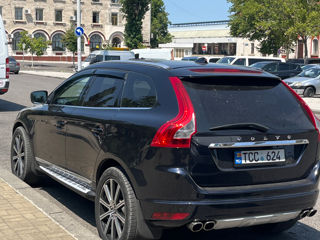 Volvo XC60 foto 2