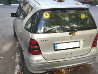 Mercedes A-Class foto 2