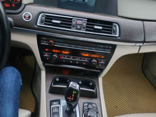 BMW 7 Series foto 15