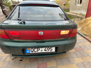 Mazda 323 foto 2