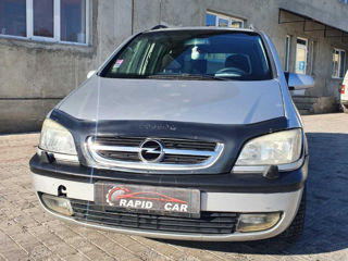 Opel Zafira foto 2