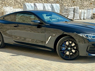 BMW 8 Series foto 10