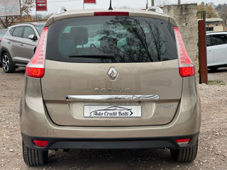 Renault Grand Scenic foto 9