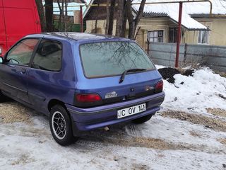 Renault Clio foto 3