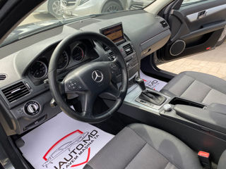 Mercedes C-Class фото 6