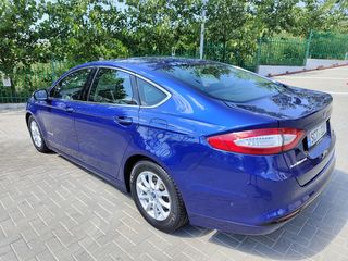 Ford Mondeo foto 6