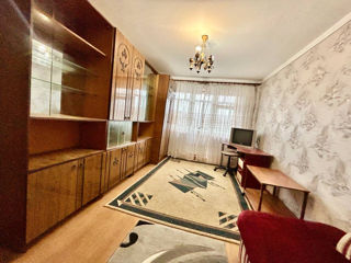 Apartament cu 2 camere, 45 m², Buiucani, Chișinău foto 3