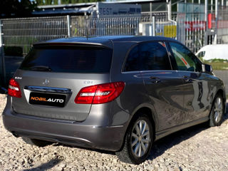 Mercedes B-Class foto 5