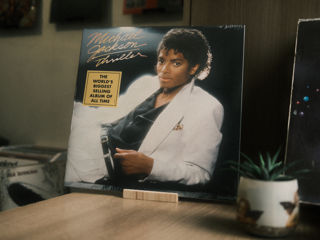 Michael Jackson - Thriller. Si multe altele! Livrare Gratuita!