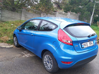 Ford Fiesta foto 4