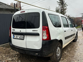 Dacia Logan foto 2