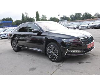 Skoda Superb foto 3