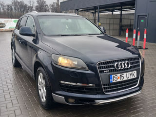 Audi Q7 foto 2