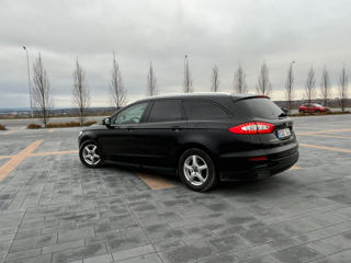 Ford Mondeo foto 3