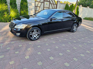 Mercedes S-Class