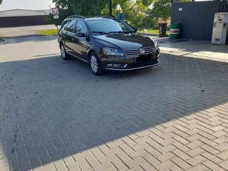 Volkswagen Passat foto 1