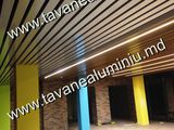 Poduri tavane plafoane suspendate din aluminiu metalice liniare foto 9