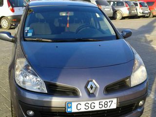 Renault Clio foto 2