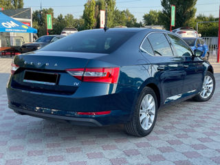 Skoda Superb foto 4