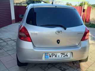 Toyota Yaris foto 4