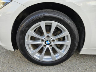 BMW 3 Series foto 18