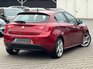 Alfa Romeo Giulietta foto 3