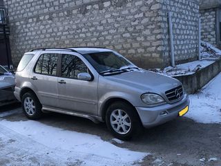 Mercedes M-Class foto 4