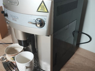 Aparat de cafea DeLonghi Magnifica Cappucino acum adus din Germania. foto 4