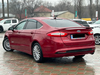 Ford Fusion foto 3