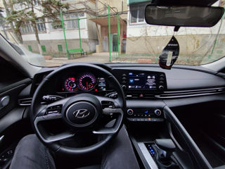 Hyundai Elantra foto 7