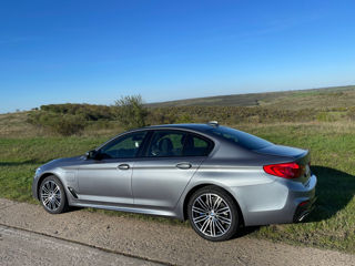 BMW 5 Series foto 7