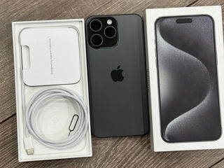 iPhone 15 Pro Max 512 GB Black Titanium foto 4