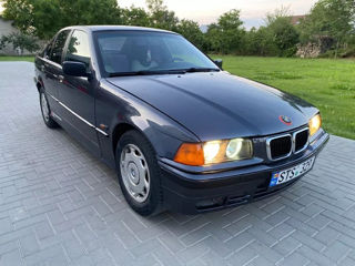 BMW 3 Series foto 9