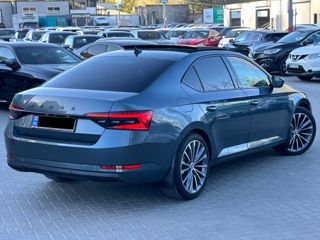 Skoda Superb foto 5