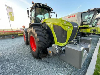 Tractor Claas Xerion 4000 Trac VC din 2019 foto 2