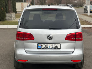 Volkswagen Touran foto 5