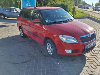 Skoda Fabia foto 2