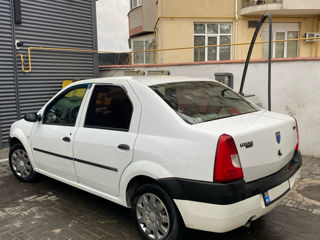 Dacia Logan foto 4