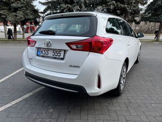 Toyota Auris foto 3