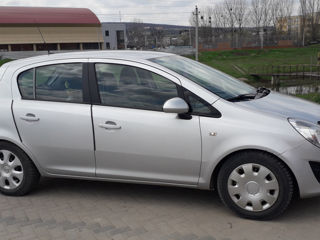 Opel Corsa foto 2