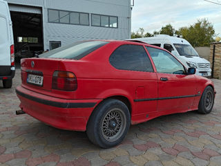 BMW 3 Series foto 5