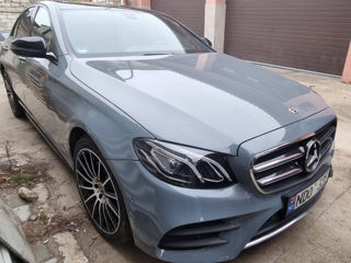 Mercedes E-Class foto 3