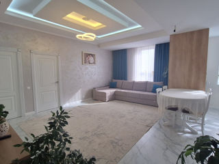 Apartament cu 2 camere, 78 m², Botanica, Chișinău foto 1